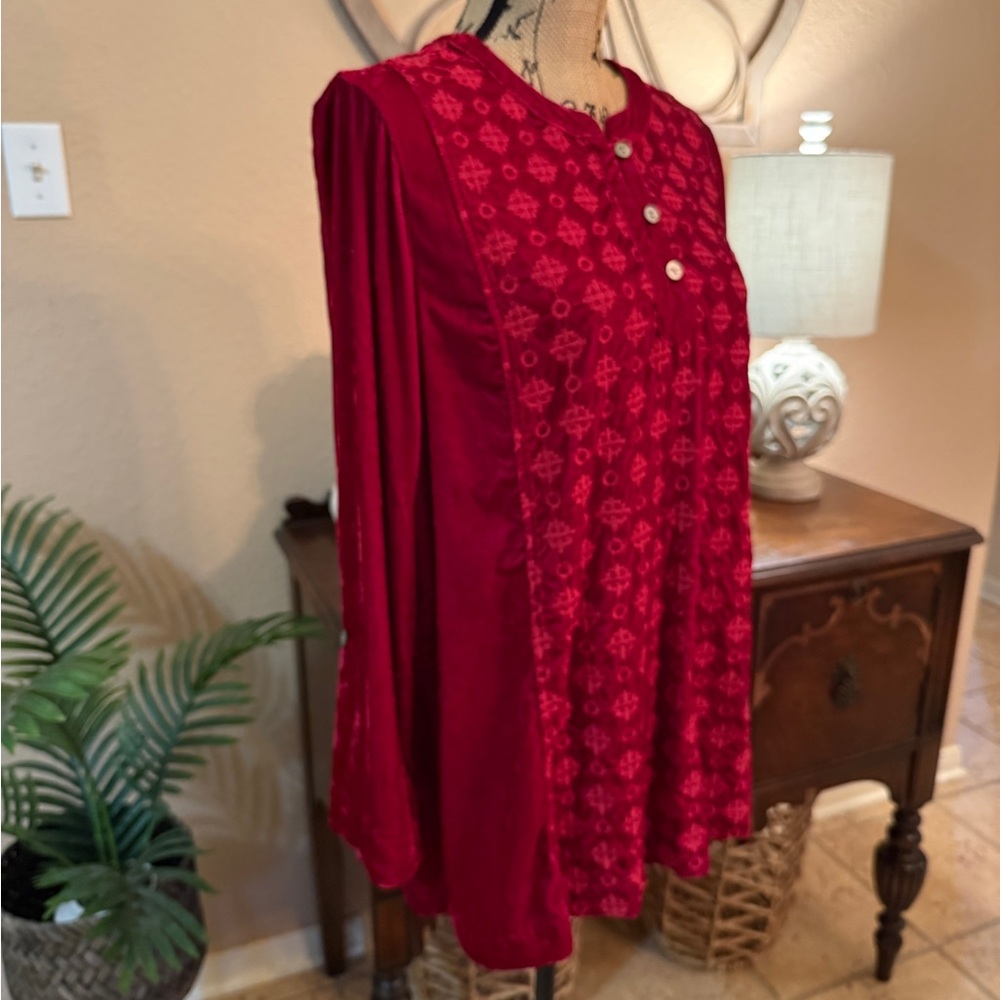 John Mark Red Velvet & Embroidered Pattern Button-Front Tunic - Picture 6 of 15